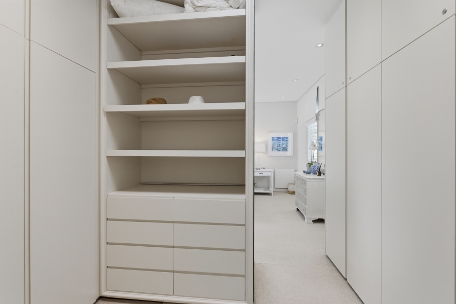 2 Bedroom Property for Sale in Green Point Western Cape